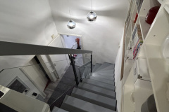 Metalltreppe (Zweiholmtreppe, zwischenliegend)